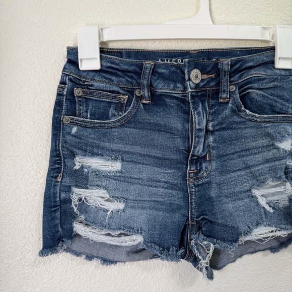 American Eagle Outfitters Light Blue Distressed Jean Shorts Women’s Size 2 - Picture 2 of 6